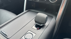 Land Rover Discovery 3.0 D300 Dynamic SE 5dr Auto Diesel Station Wagon